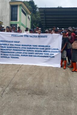 Ketua FM3D Ahmad ghojali Beserta Pemulung TPAS Galuga mendukung Program Pemerintah Terkait Akan di bangunnya PTLSa